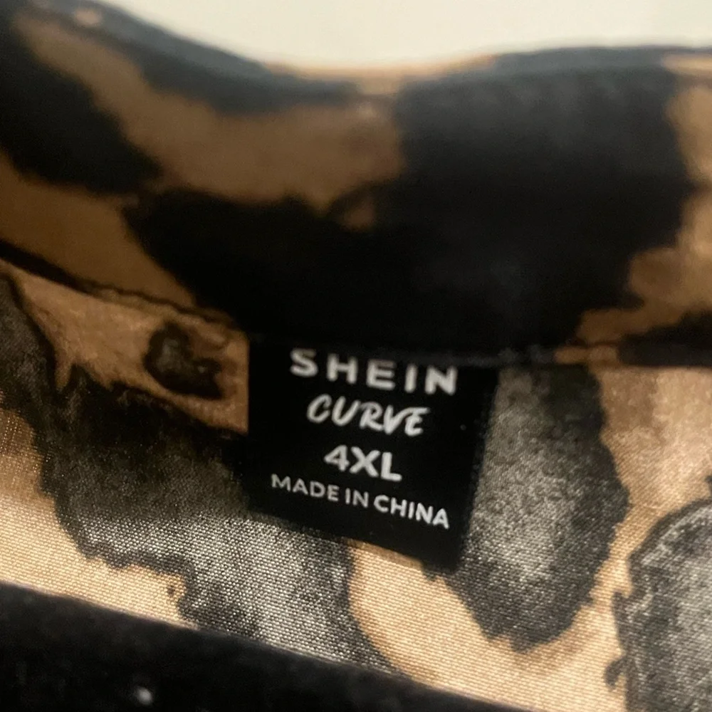 Plus SHEIN Leopard Blouse - Picture 7 of 7